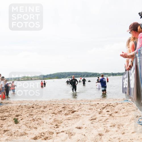 21.06.2026 - Viking Triathlon Michael Strokosch http://msf.ph/oto/9825335 21.06.2026 10:33:33 Schwimmen 446 meine-sportfotos.de