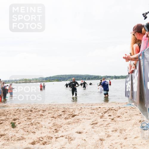 21.06.2026 - Viking Triathlon Michael Strokosch http://msf.ph/oto/9825337 21.06.2026 10:33:33 Schwimmen 446 meine-sportfotos.de