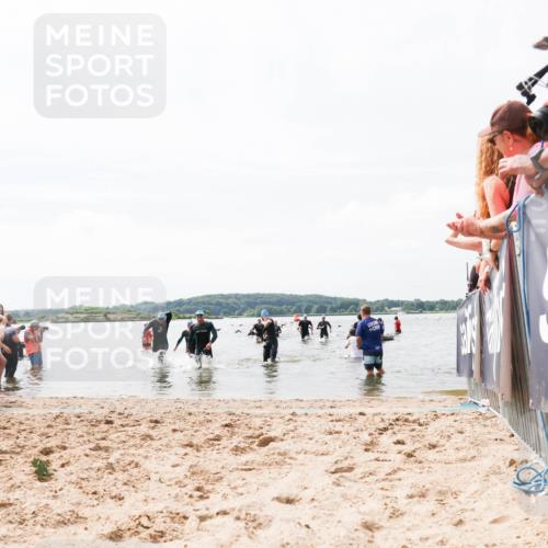 21.06.2026 - Viking Triathlon Michael Strokosch http://msf.ph/oto/9825363 21.06.2026 10:33:42 Schwimmen 62, 180, 392, 446, 537 meine-sportfotos.de