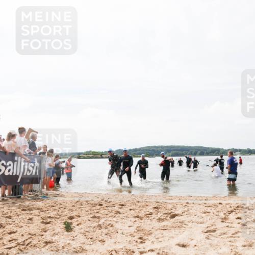 21.06.2026 - Viking Triathlon Michael Strokosch http://msf.ph/oto/9825370 21.06.2026 10:33:44 Schwimmen 62, 180, 392, 537 meine-sportfotos.de