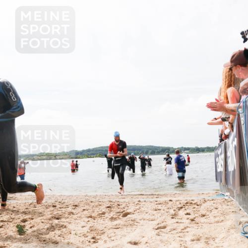 21.06.2026 - Viking Triathlon Michael Strokosch http://msf.ph/oto/9825385 21.06.2026 10:33:49 Schwimmen 28, 62, 180, 249, 392, 410, 537 meine-sportfotos.de