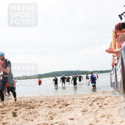 21.06.2026 - Viking Triathlon Michael Strokosch http://msf.ph/oto/9825393 21.06.2026 10:33:52 Schwimmen 28, 62, 180, 249, 265, 392, 410, 524, 537 meine-sportfotos.de