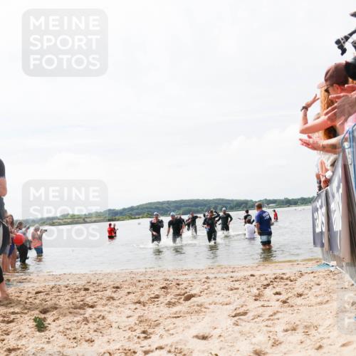 21.06.2026 - Viking Triathlon Michael Strokosch http://msf.ph/oto/9825394 21.06.2026 10:33:52 Schwimmen 28, 62, 180, 249, 265, 392, 410, 524, 537 meine-sportfotos.de