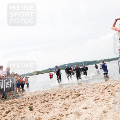 21.06.2026 - Viking Triathlon Michael Strokosch http://msf.ph/oto/9825402 21.06.2026 10:33:55 Schwimmen 28, 249, 265, 410, 524, 537 meine-sportfotos.de
