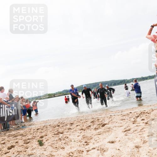 21.06.2026 - Viking Triathlon Michael Strokosch http://msf.ph/oto/9825403 21.06.2026 10:33:55 Schwimmen 28, 249, 265, 410, 524, 537 meine-sportfotos.de