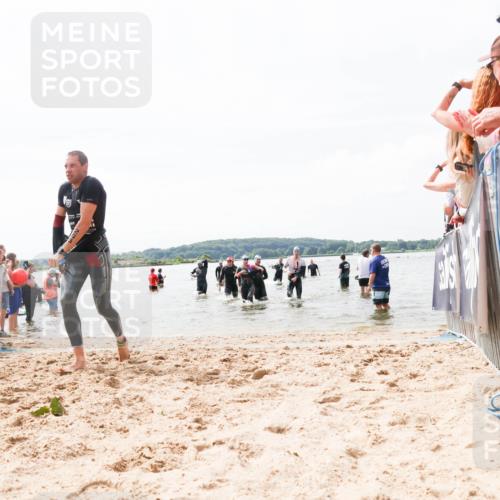 21.06.2026 - Viking Triathlon Michael Strokosch http://msf.ph/oto/9825422 21.06.2026 10:34:02 Schwimmen 28, 102, 154, 249, 265, 343, 410, 524, 660 meine-sportfotos.de