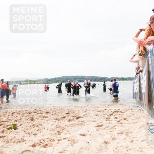 21.06.2026 - Viking Triathlon Michael Strokosch http://msf.ph/oto/9825425 21.06.2026 10:34:03 Schwimmen 28, 102, 154, 265, 343, 432, 524, 660, 664 meine-sportfotos.de