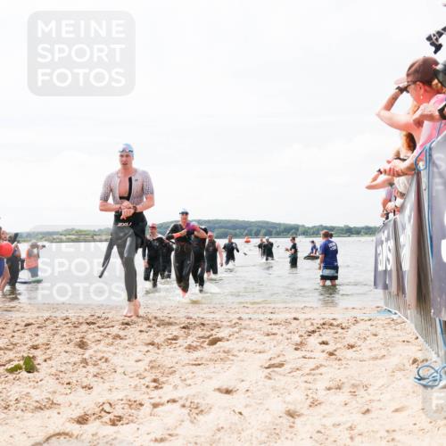 21.06.2026 - Viking Triathlon Michael Strokosch http://msf.ph/oto/9825437 21.06.2026 10:34:07 Schwimmen 102, 154, 221, 265, 343, 432, 660, 664 meine-sportfotos.de