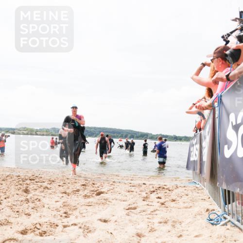 21.06.2026 - Viking Triathlon Michael Strokosch http://msf.ph/oto/9825441 21.06.2026 10:34:08 Schwimmen 102, 154, 221, 343, 432, 660, 664 meine-sportfotos.de