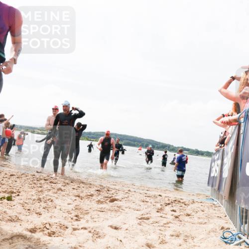 21.06.2026 - Viking Triathlon Michael Strokosch http://msf.ph/oto/9825449 21.06.2026 10:34:11 Schwimmen 47, 102, 154, 221, 343, 432, 462, 660, 664 meine-sportfotos.de