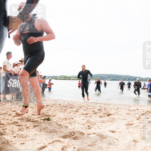 21.06.2026 - Viking Triathlon Michael Strokosch http://msf.ph/oto/9825462 21.06.2026 10:34:15 Schwimmen 47, 154, 221, 432, 462, 627, 660, 664 meine-sportfotos.de