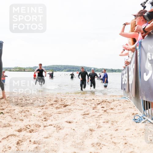 21.06.2026 - Viking Triathlon Michael Strokosch http://msf.ph/oto/9825502 21.06.2026 10:34:28 Schwimmen 30, 90, 170, 576 meine-sportfotos.de