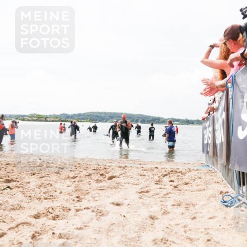 21.06.2026 - Viking Triathlon Michael Strokosch http://msf.ph/oto/9825533 21.06.2026 10:34:39 Schwimmen 391, 440, 653 meine-sportfotos.de