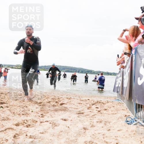 21.06.2026 - Viking Triathlon Michael Strokosch http://msf.ph/oto/9825553 21.06.2026 10:34:45 Schwimmen 51, 82, 118, 255, 391, 440, 653 meine-sportfotos.de