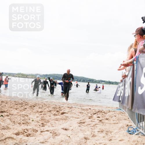 21.06.2026 - Viking Triathlon Michael Strokosch http://msf.ph/oto/9825575 21.06.2026 10:34:53 Schwimmen 26, 51, 82, 118, 161, 199, 255, 386, 440, 536 meine-sportfotos.de