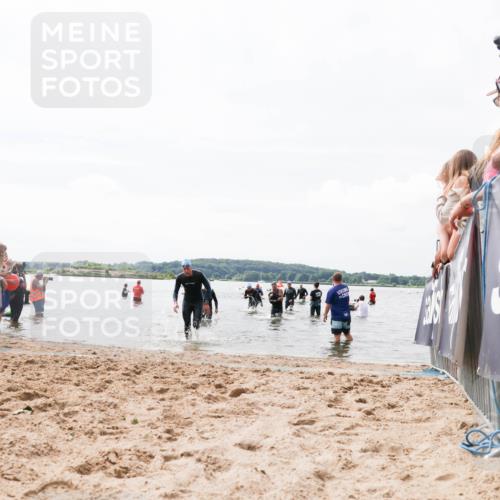 21.06.2026 - Viking Triathlon Michael Strokosch http://msf.ph/oto/9825612 21.06.2026 10:35:05 Schwimmen 18, 26, 161, 199, 267, 372, 536, 621 meine-sportfotos.de