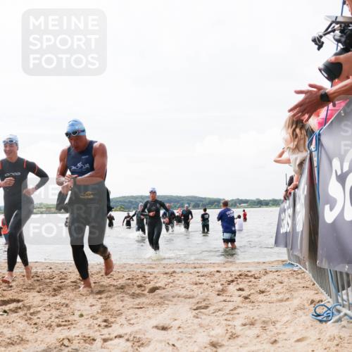 21.06.2026 - Viking Triathlon Michael Strokosch http://msf.ph/oto/9825643 21.06.2026 10:35:15 Schwimmen 18, 100, 372, 568, 621, 623 meine-sportfotos.de