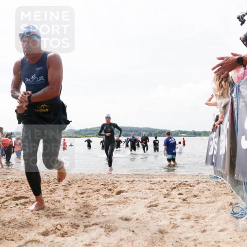 21.06.2026 - Viking Triathlon Michael Strokosch http://msf.ph/oto/9825645 21.06.2026 10:35:16 Schwimmen 18, 73, 100, 372, 568, 621, 623 meine-sportfotos.de