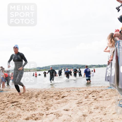 21.06.2026 - Viking Triathlon Michael Strokosch http://msf.ph/oto/9825651 21.06.2026 10:35:18 Schwimmen 18, 73, 100, 372, 568, 621, 623 meine-sportfotos.de