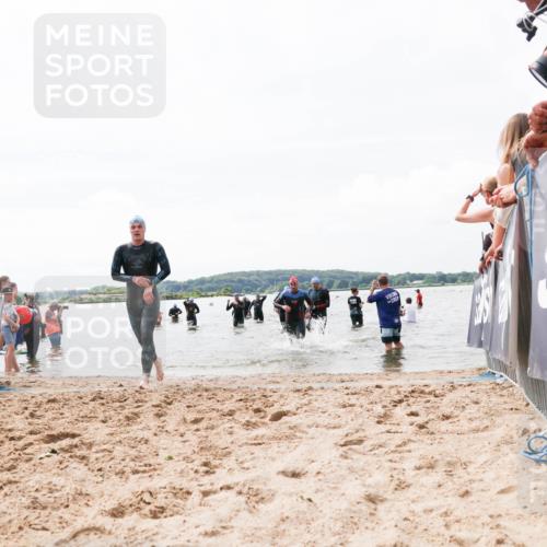 21.06.2026 - Viking Triathlon Michael Strokosch http://msf.ph/oto/9825658 21.06.2026 10:35:20 Schwimmen 18, 73, 100, 372, 490, 568, 623 meine-sportfotos.de