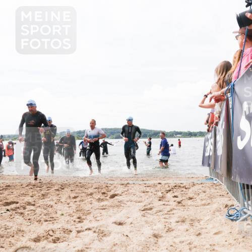 21.06.2026 - Viking Triathlon Michael Strokosch http://msf.ph/oto/9825692 21.06.2026 10:35:31 Schwimmen 49, 73, 136, 194, 242, 311, 332, 380, 430, 490, 501, 551 meine-sportfotos.de