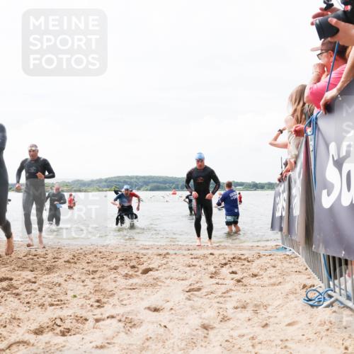21.06.2026 - Viking Triathlon Michael Strokosch http://msf.ph/oto/9825705 21.06.2026 10:35:36 Schwimmen 49, 136, 194, 226, 242, 311, 332, 380, 430, 501, 551 meine-sportfotos.de