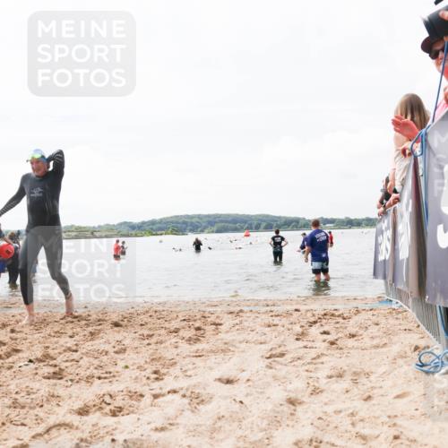 21.06.2026 - Viking Triathlon Michael Strokosch http://msf.ph/oto/9825725 21.06.2026 10:35:42 Schwimmen 49, 226, 332, 501, 551 meine-sportfotos.de