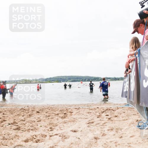 21.06.2026 - Viking Triathlon Michael Strokosch http://msf.ph/oto/9825731 21.06.2026 10:35:44 Schwimmen 49, 226, 332 meine-sportfotos.de