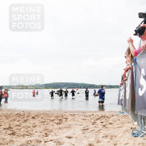 21.06.2026 - Viking Triathlon Michael Strokosch http://msf.ph/oto/9825752 21.06.2026 10:35:54 Schwimmen 137, 472, 651 meine-sportfotos.de