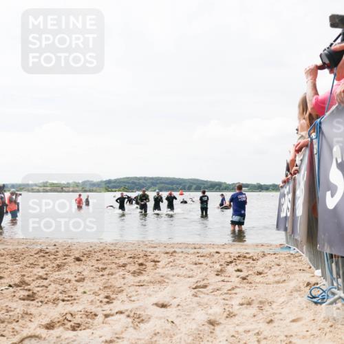 21.06.2026 - Viking Triathlon Michael Strokosch http://msf.ph/oto/9825753 21.06.2026 10:35:55 Schwimmen 137, 202, 472, 651 meine-sportfotos.de