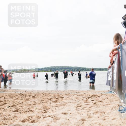 21.06.2026 - Viking Triathlon Michael Strokosch http://msf.ph/oto/9825757 21.06.2026 10:35:56 Schwimmen 137, 202, 472, 651 meine-sportfotos.de