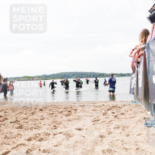 21.06.2026 - Viking Triathlon Michael Strokosch http://msf.ph/oto/9825760 21.06.2026 10:35:57 Schwimmen 137, 202, 472, 651 meine-sportfotos.de