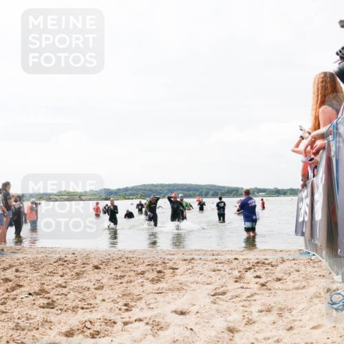 21.06.2026 - Viking Triathlon Michael Strokosch http://msf.ph/oto/9825764 21.06.2026 10:35:58 Schwimmen 137, 202, 472, 651 meine-sportfotos.de