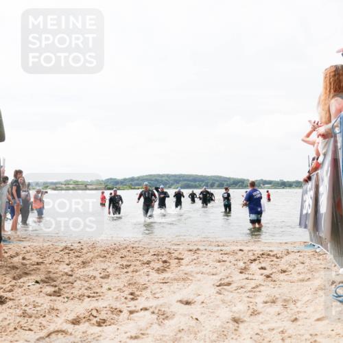 21.06.2026 - Viking Triathlon Michael Strokosch http://msf.ph/oto/9825785 21.06.2026 10:36:05 Schwimmen 20, 137, 200, 202, 360, 472, 530, 651 meine-sportfotos.de