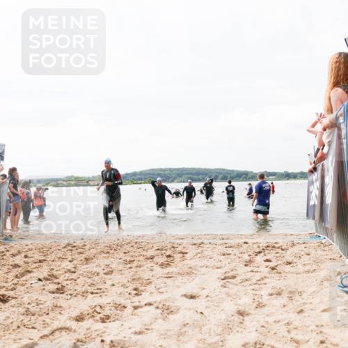 21.06.2026 - Viking Triathlon Michael Strokosch http://msf.ph/oto/9825791 21.06.2026 10:36:07 Schwimmen 20, 137, 200, 202, 360, 472, 530, 651 meine-sportfotos.de