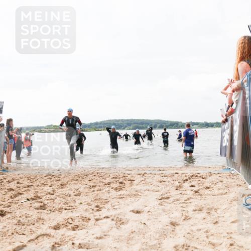 21.06.2026 - Viking Triathlon Michael Strokosch http://msf.ph/oto/9825792 21.06.2026 10:36:08 Schwimmen 20, 137, 200, 202, 360, 472, 530, 560, 651 meine-sportfotos.de