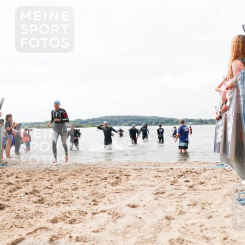 21.06.2026 - Viking Triathlon Michael Strokosch http://msf.ph/oto/9825793 21.06.2026 10:36:08 Schwimmen 20, 137, 200, 202, 360, 472, 530, 560, 651 meine-sportfotos.de