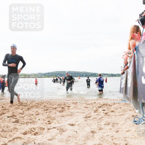21.06.2026 - Viking Triathlon Michael Strokosch http://msf.ph/oto/9825813 21.06.2026 10:36:15 Schwimmen 200, 323, 360, 530, 556, 560, 656 meine-sportfotos.de