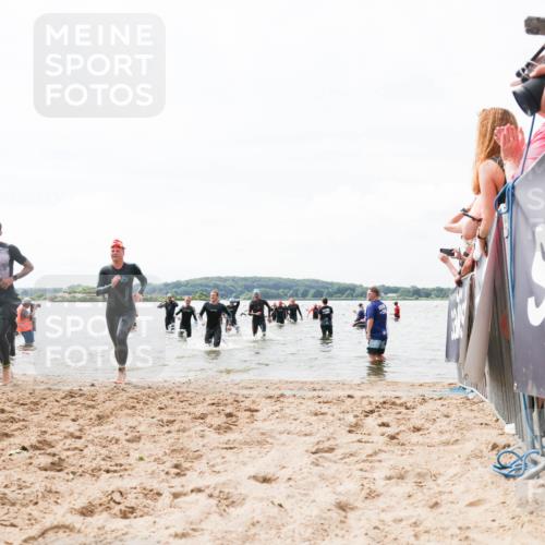 21.06.2026 - Viking Triathlon Michael Strokosch http://msf.ph/oto/9825832 21.06.2026 10:36:21 Schwimmen 16, 113, 205, 323, 556, 560, 656 meine-sportfotos.de