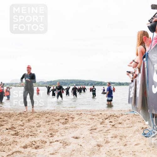21.06.2026 - Viking Triathlon Michael Strokosch http://msf.ph/oto/9825833 21.06.2026 10:36:21 Schwimmen 16, 113, 205, 323, 556, 560, 656 meine-sportfotos.de