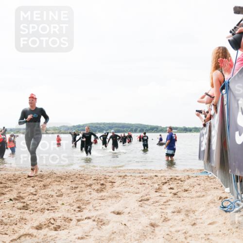 21.06.2026 - Viking Triathlon Michael Strokosch http://msf.ph/oto/9825834 21.06.2026 10:36:22 Schwimmen 16, 113, 205, 323, 556, 560, 656 meine-sportfotos.de