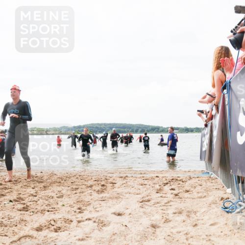 21.06.2026 - Viking Triathlon Michael Strokosch http://msf.ph/oto/9825835 21.06.2026 10:36:22 Schwimmen 16, 113, 205, 323, 556, 560, 656 meine-sportfotos.de