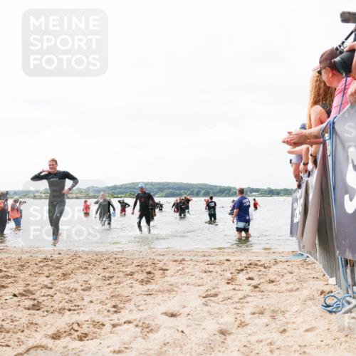 21.06.2026 - Viking Triathlon Michael Strokosch http://msf.ph/oto/9825842 21.06.2026 10:36:24 Schwimmen 16, 43, 113, 205, 323, 556, 656 meine-sportfotos.de