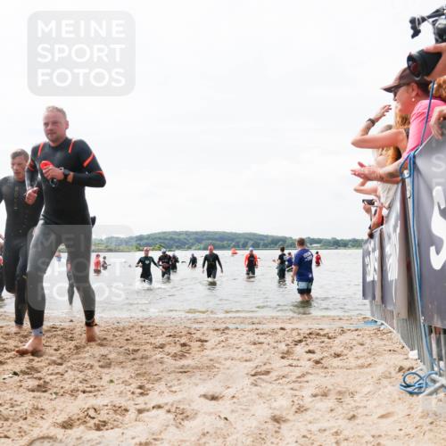 21.06.2026 - Viking Triathlon Michael Strokosch http://msf.ph/oto/9825874 21.06.2026 10:36:35 Schwimmen 16, 43, 113, 404, 475, 543, 604, 612 meine-sportfotos.de