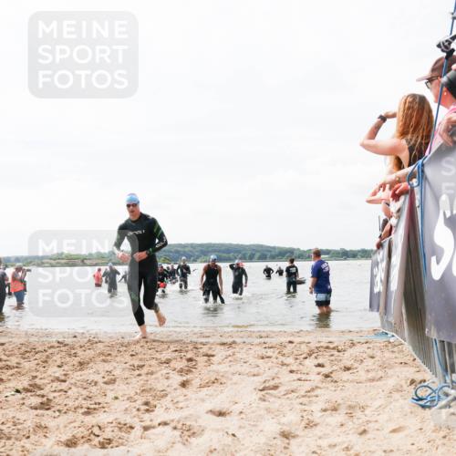 21.06.2026 - Viking Triathlon Michael Strokosch http://msf.ph/oto/9825923 21.06.2026 10:36:51 Schwimmen 68, 87, 219, 364, 526, 606, 648 meine-sportfotos.de