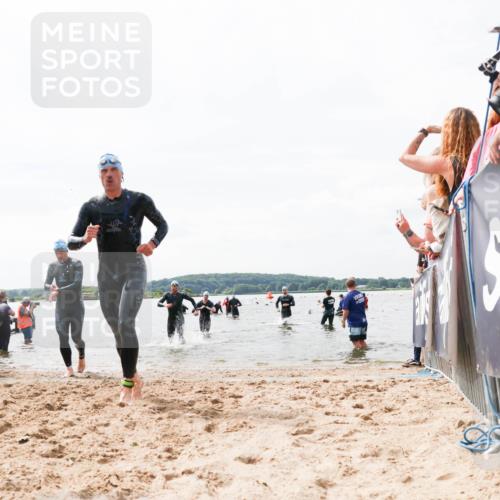 21.06.2026 - Viking Triathlon Michael Strokosch http://msf.ph/oto/9825972 21.06.2026 10:37:08 Schwimmen 84, 142, 186, 325, 395, 407, 553 meine-sportfotos.de
