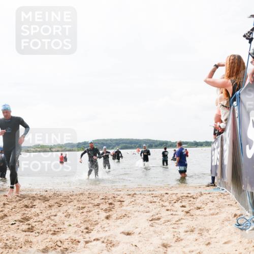 21.06.2026 - Viking Triathlon Michael Strokosch http://msf.ph/oto/9825975 21.06.2026 10:37:09 Schwimmen 84, 142, 186, 325, 395, 407, 553 meine-sportfotos.de