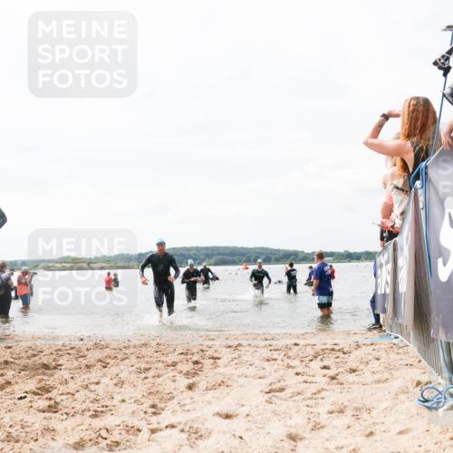 21.06.2026 - Viking Triathlon Michael Strokosch http://msf.ph/oto/9825977 21.06.2026 10:37:09 Schwimmen 84, 142, 186, 325, 395, 407, 553 meine-sportfotos.de