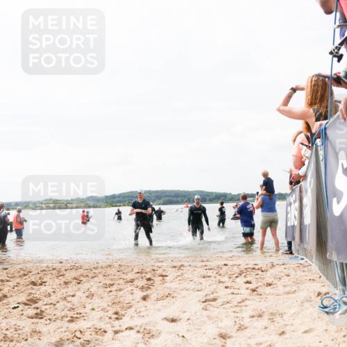 21.06.2026 - Viking Triathlon Michael Strokosch http://msf.ph/oto/9825987 21.06.2026 10:37:13 Schwimmen 84, 142, 186, 407, 553 meine-sportfotos.de