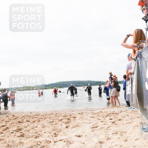 21.06.2026 - Viking Triathlon Michael Strokosch http://msf.ph/oto/9826004 21.06.2026 10:37:18 Schwimmen 89, 142, 455, 553 meine-sportfotos.de